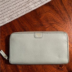 GUC Fossil Clutch Wallet Light Mint/Sage Leather